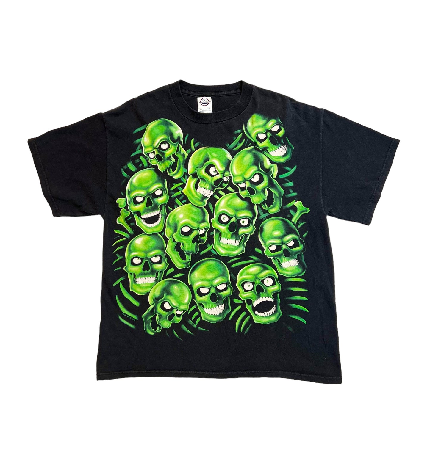 2001 Liquid Blue "Skull Pile" t-shirt